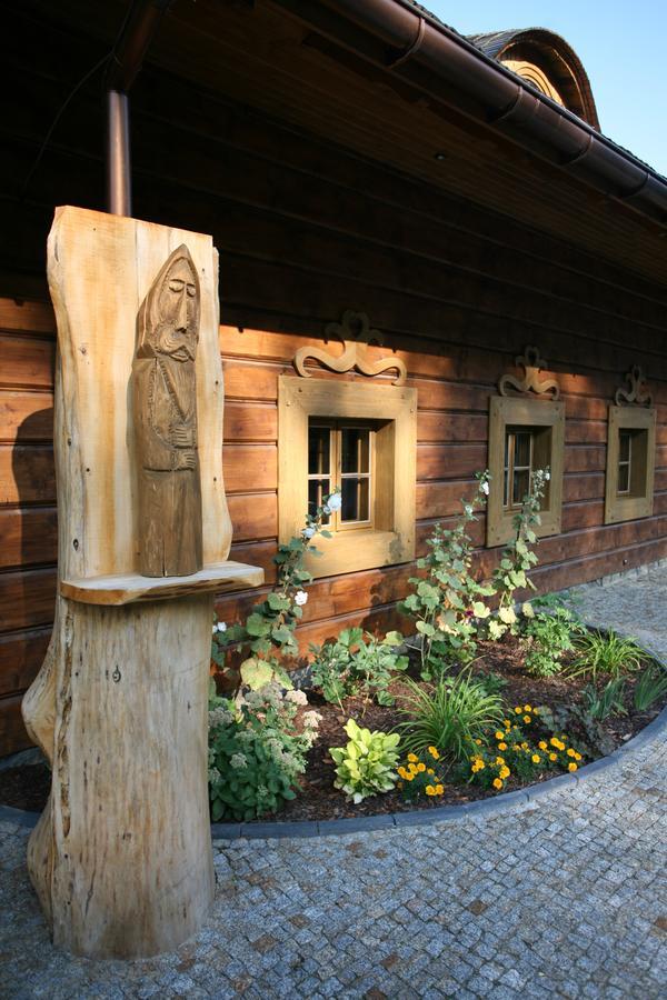 Lipowy Gosciniec Aparthotel Otwock Maly Exterior photo